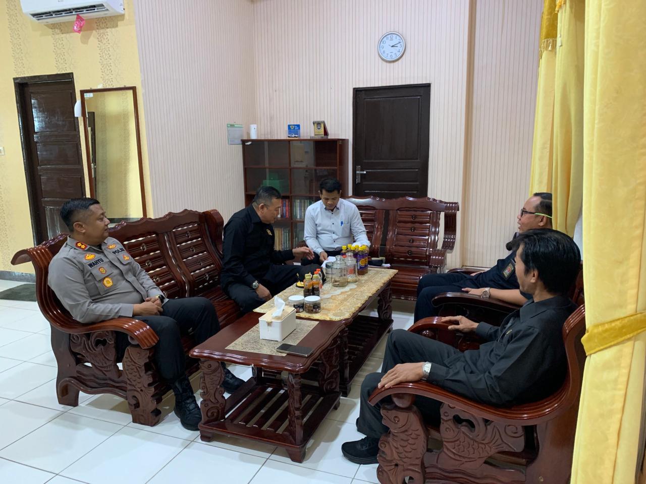 Kunjungan DPR